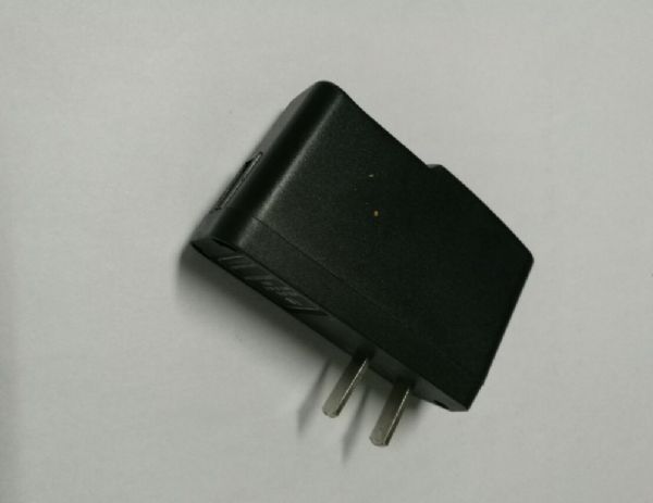 USB输出2A充电器